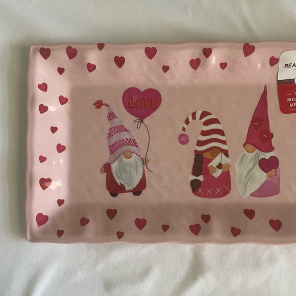 NEW Valentines Day gnomes melamine platter - Picture 2 of 6
